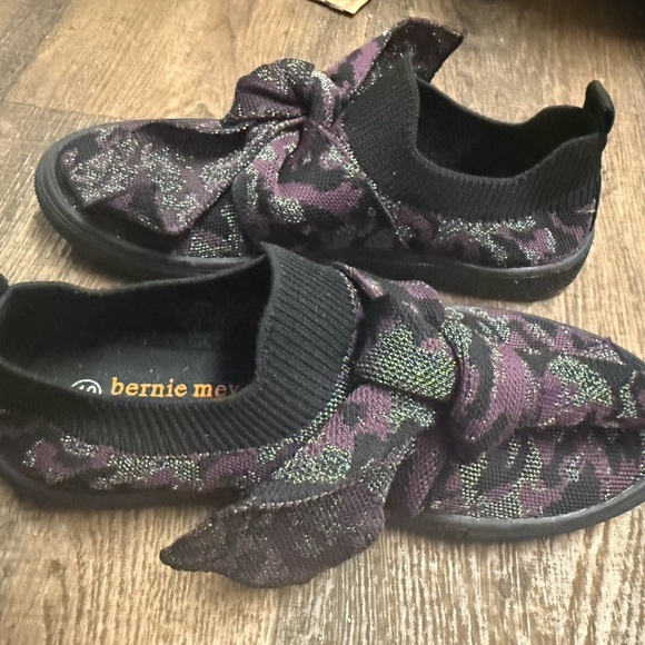 bernie mev. Size 9.5 (40) “Sparkle Serenity” Women's Purple and Black Shoes MINT - Picture 3 of 16